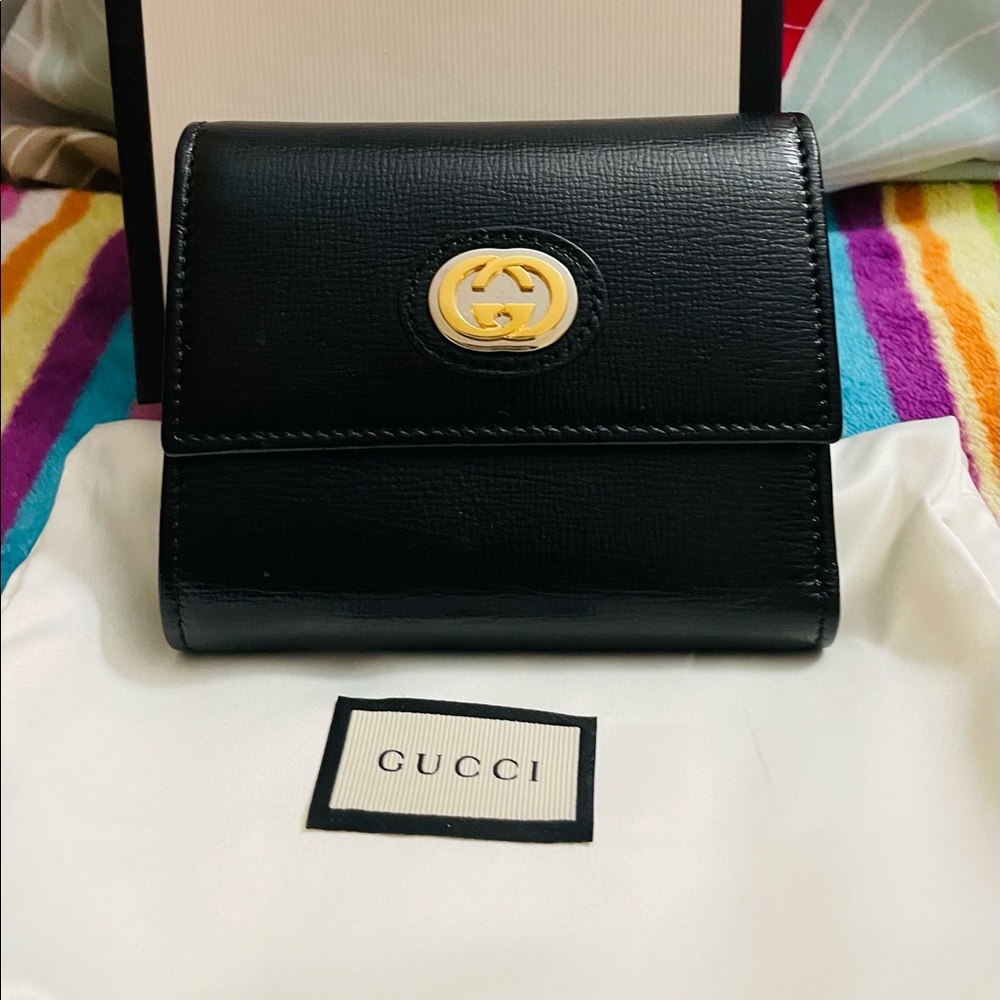 Authentic TRIFOLD Gucci Wallet with box and dustbag